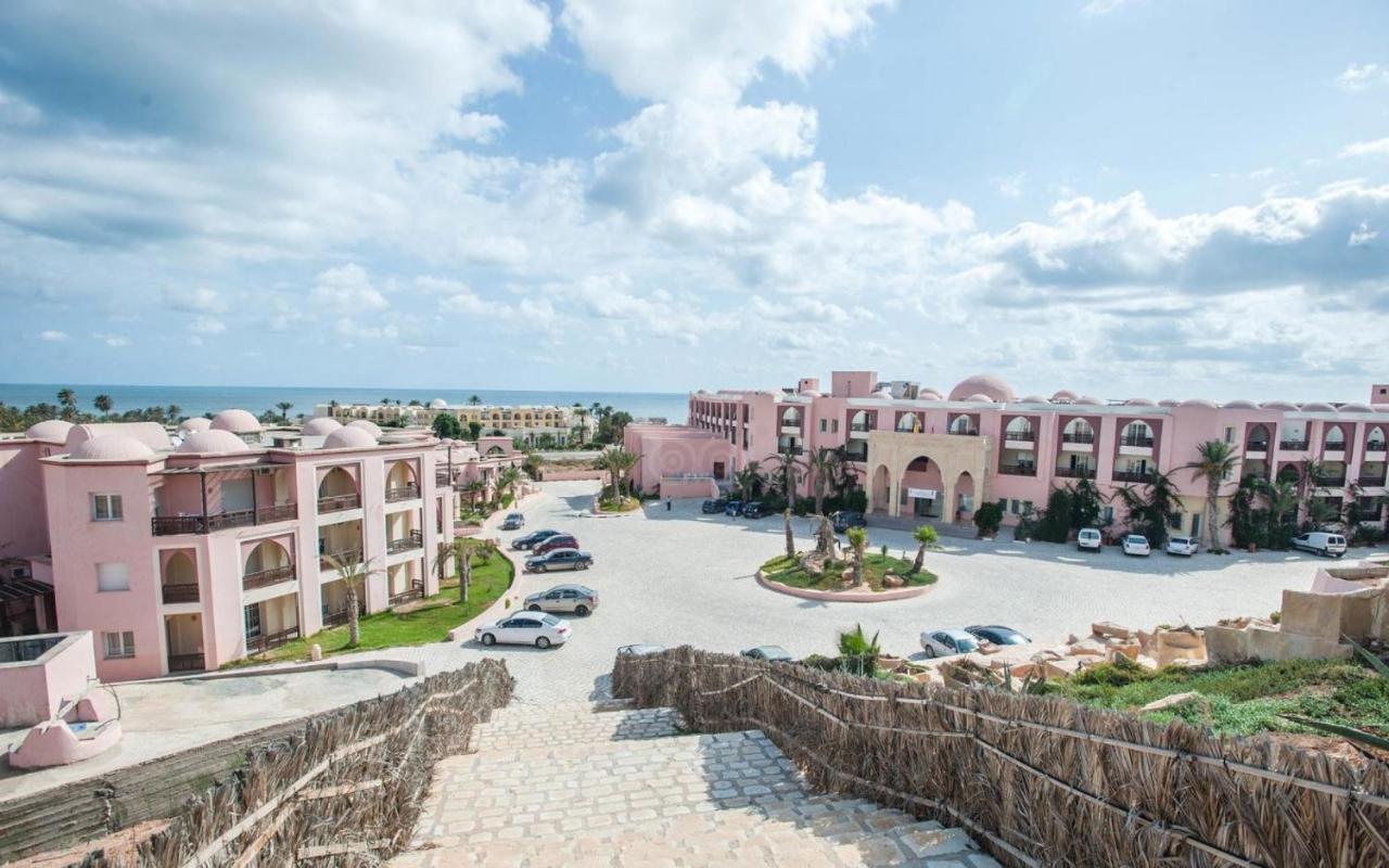 Hotel & Club Lella Meriam Зарзис Экстерьер фото