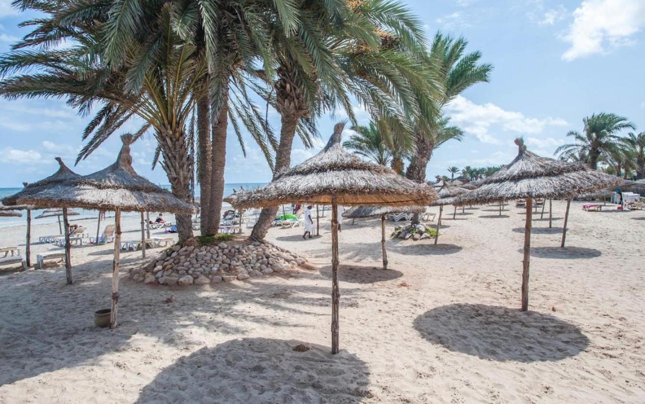 Hotel & Club Lella Meriam Зарзис Экстерьер фото